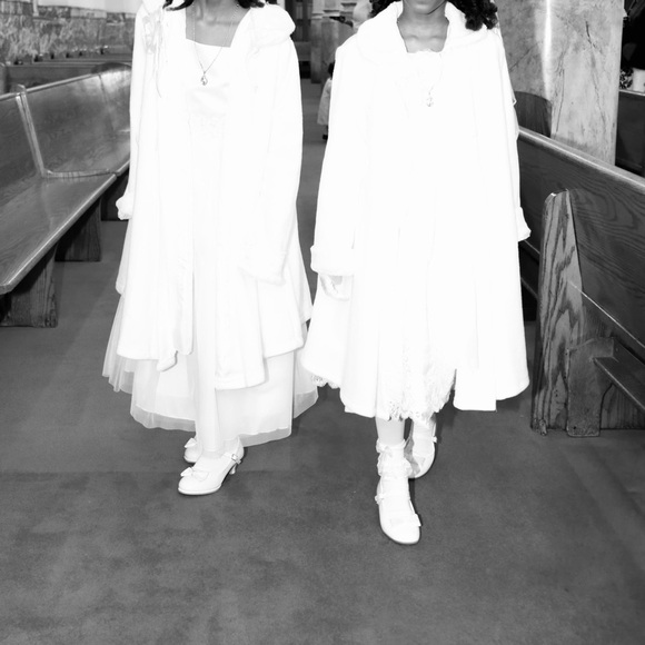 Dress coat for Girl with flower. This coat was worn once during a photo shoot - Picture 7 of 8